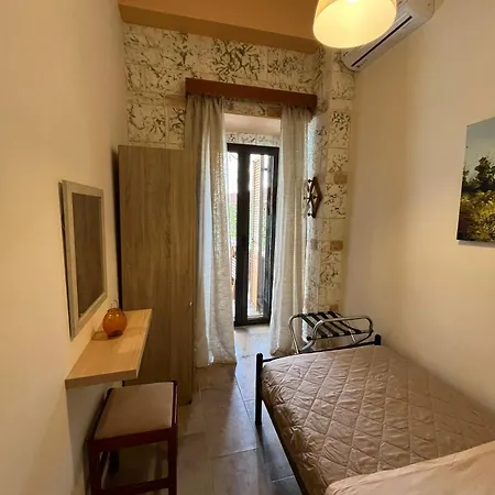 Milopetra * Gerolimenas