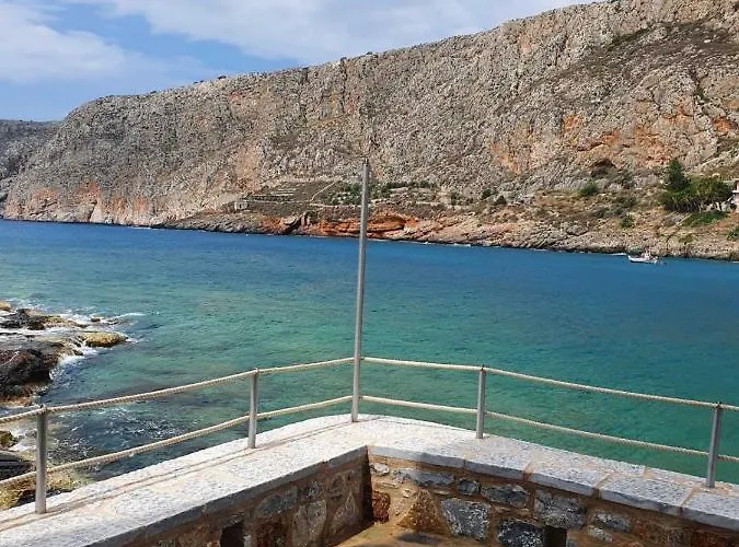 Milopetra 度假居 耶罗里明