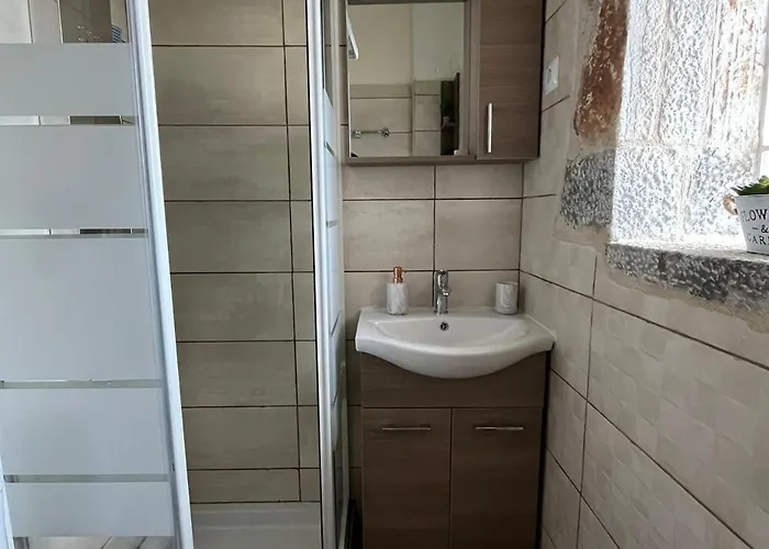 Milopetra 度假居 耶罗里明