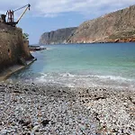 Milopetra *
