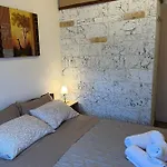 Milopetra *